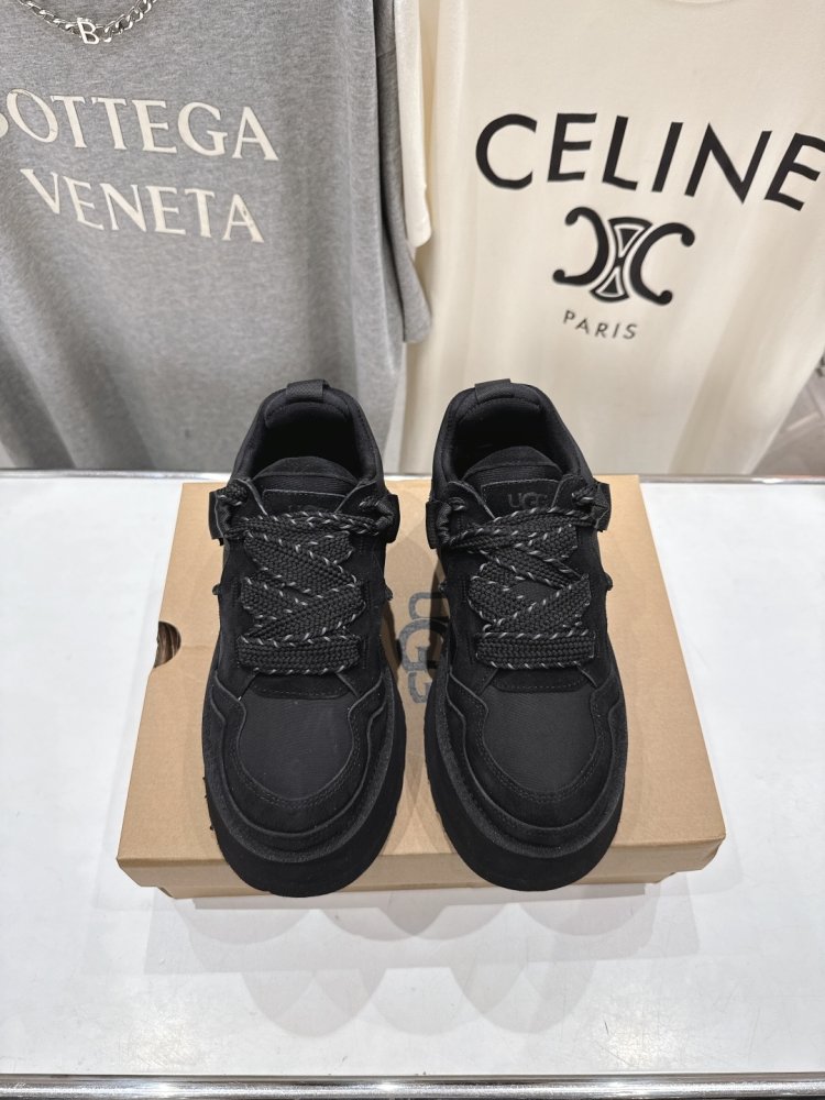 Кросівки жіночі фото 2