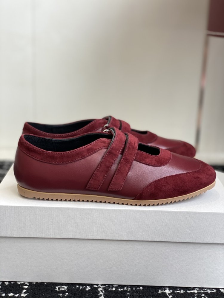 Кроссовки женские фото 2