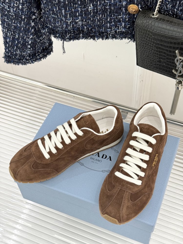 Sneakers women's фото 2