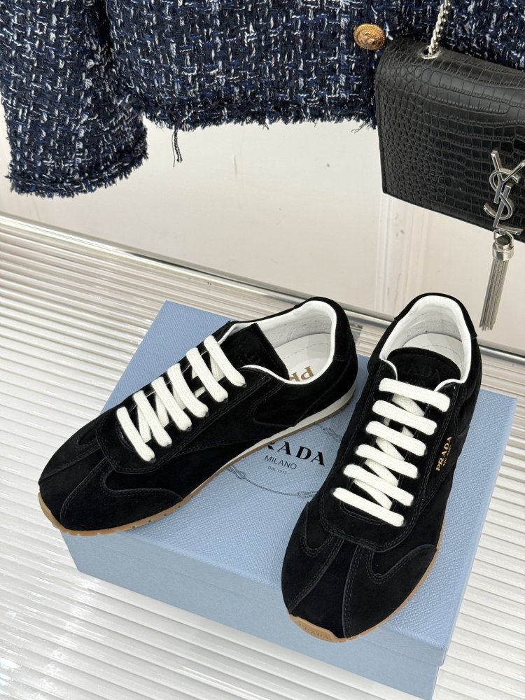 Sneakers women's фото 2