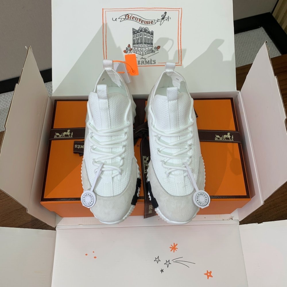 Кросівки жіночі фото 2