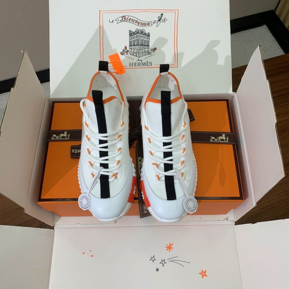 Кросівки жіночі фото 2