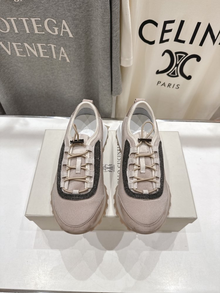 Кросівки жіночі фото 2