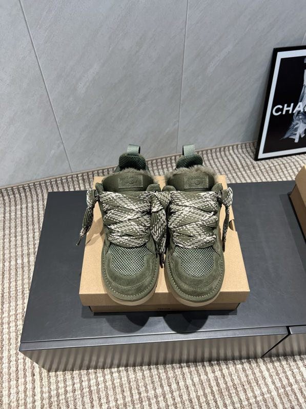 Кроссовки женские фото 2