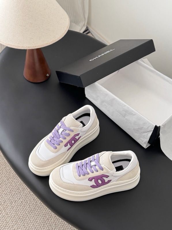 Кроссовки женские фото 2