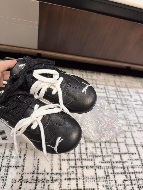 Кросівки жіночі фото 3