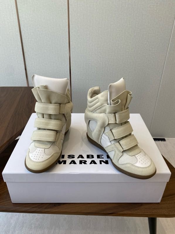 Кроссовки женские фото 3