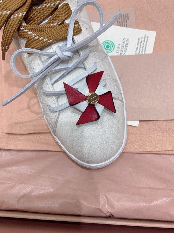 Кроссовки женские фото 3