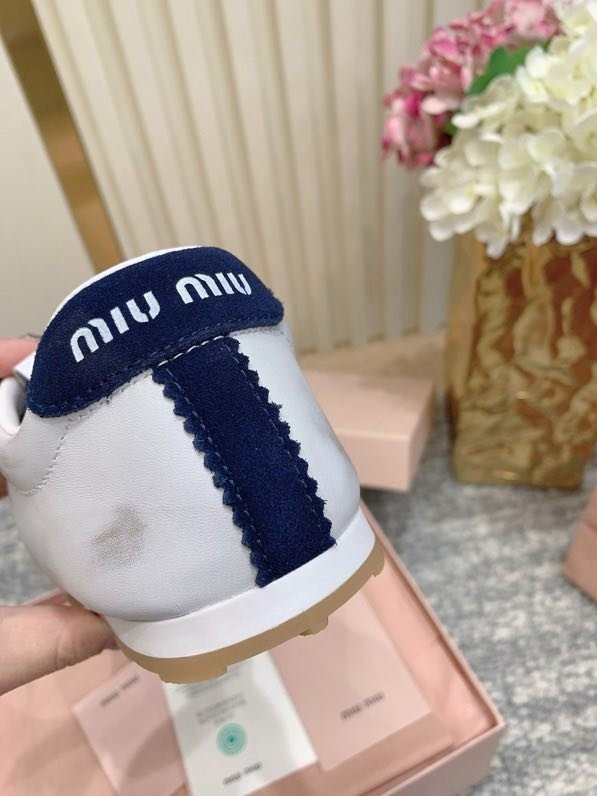 Кроссовки женские фото 3