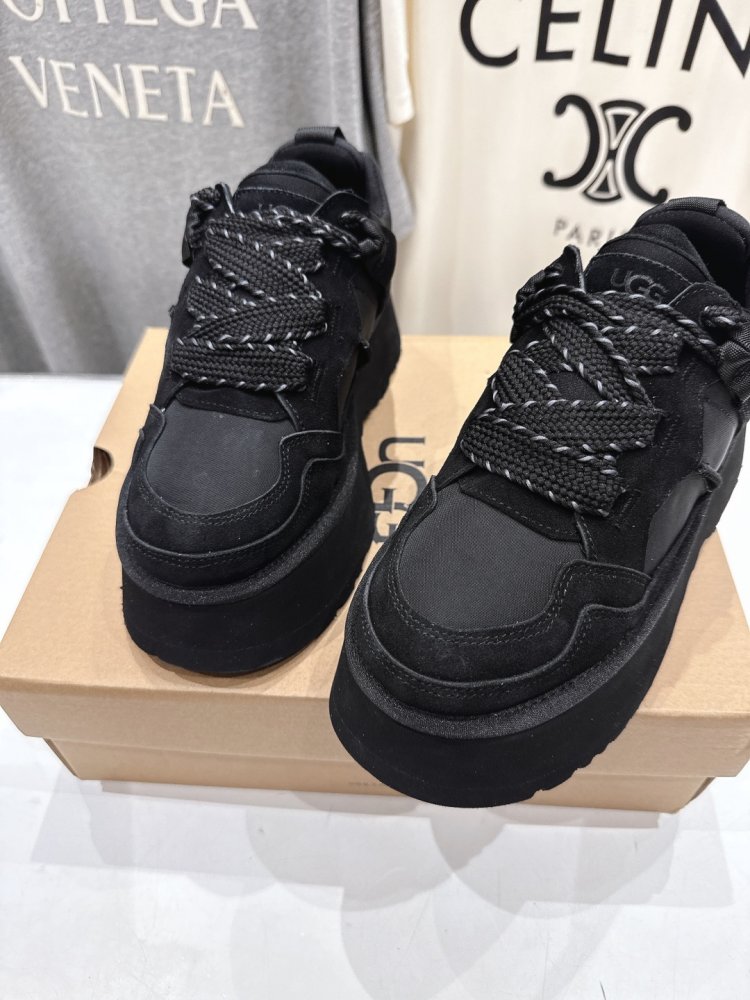 Кросівки жіночі фото 3