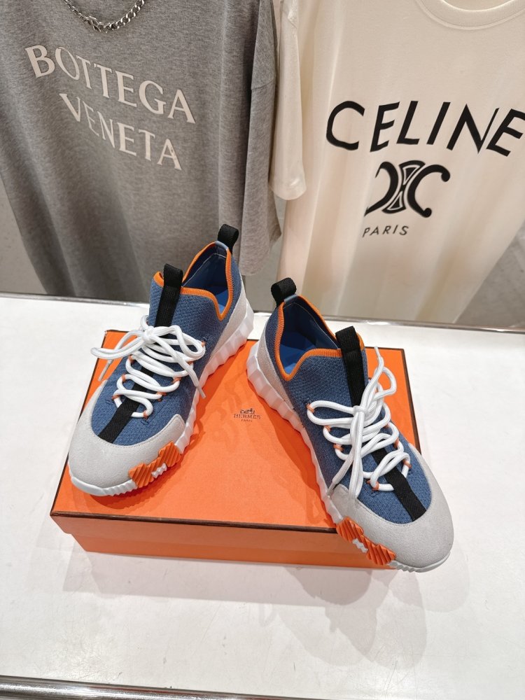 Кросівки жіночі фото 3