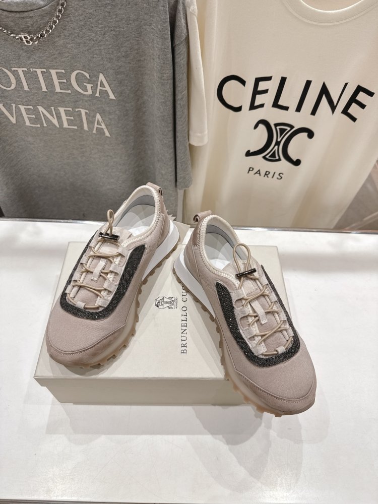 Кросівки жіночі фото 3