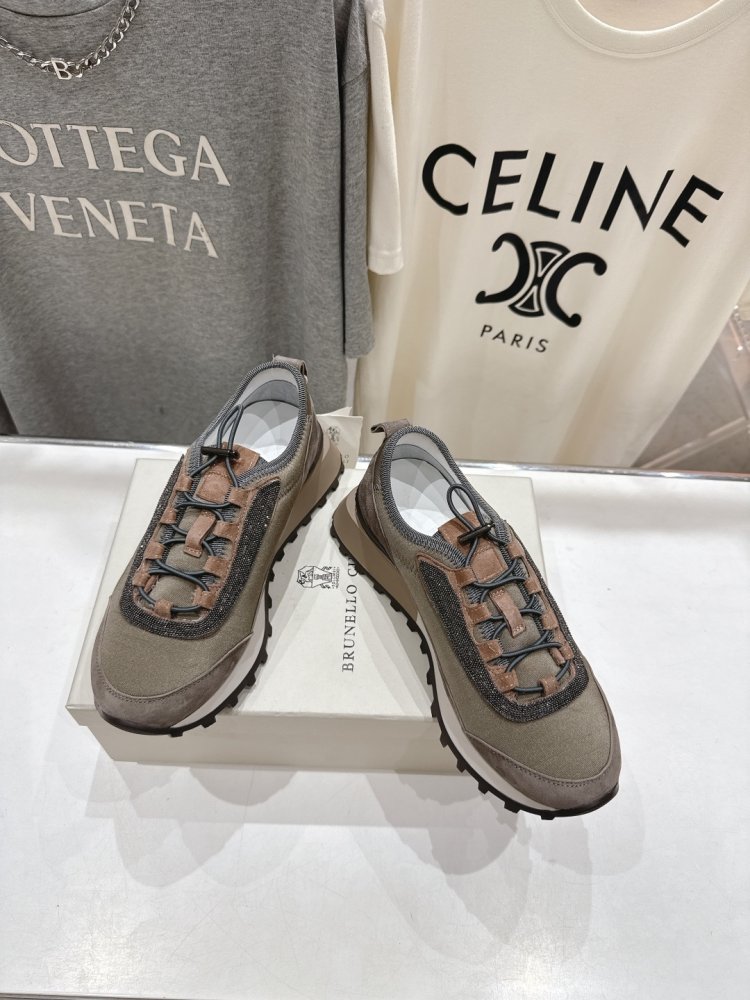 Кросівки жіночі фото 3