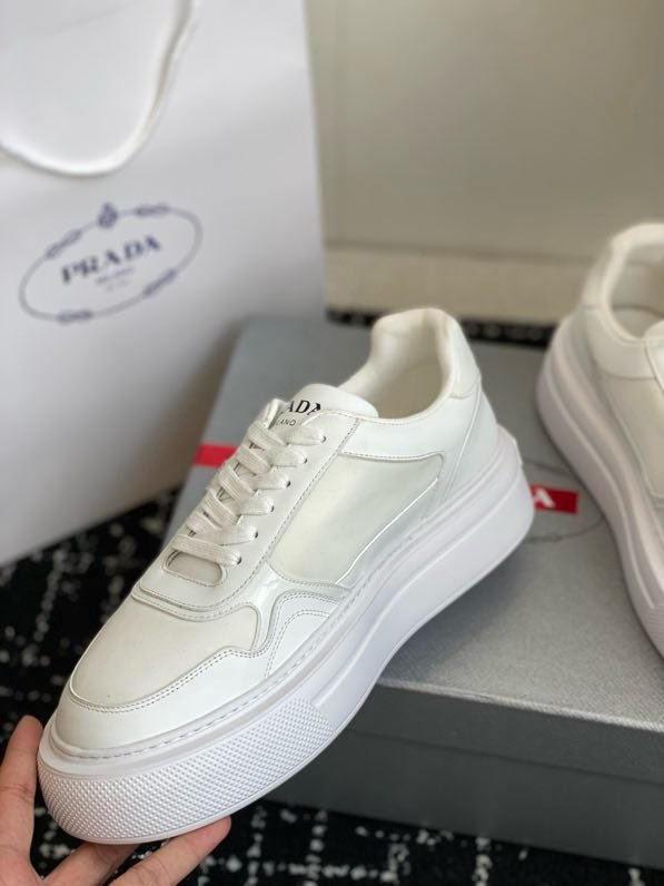 Кросівки жіночі фото 3