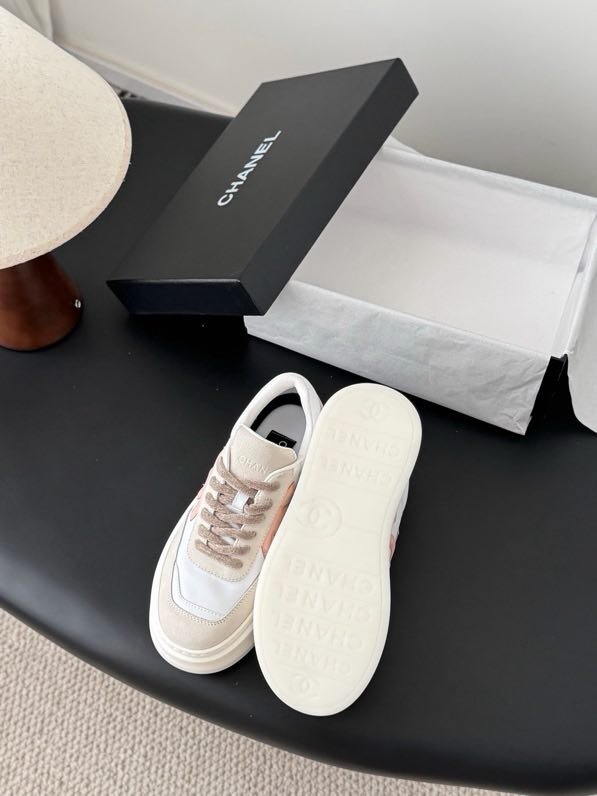 Кроссовки женские фото 3