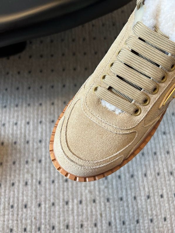 Кросівки жіночі фото 3