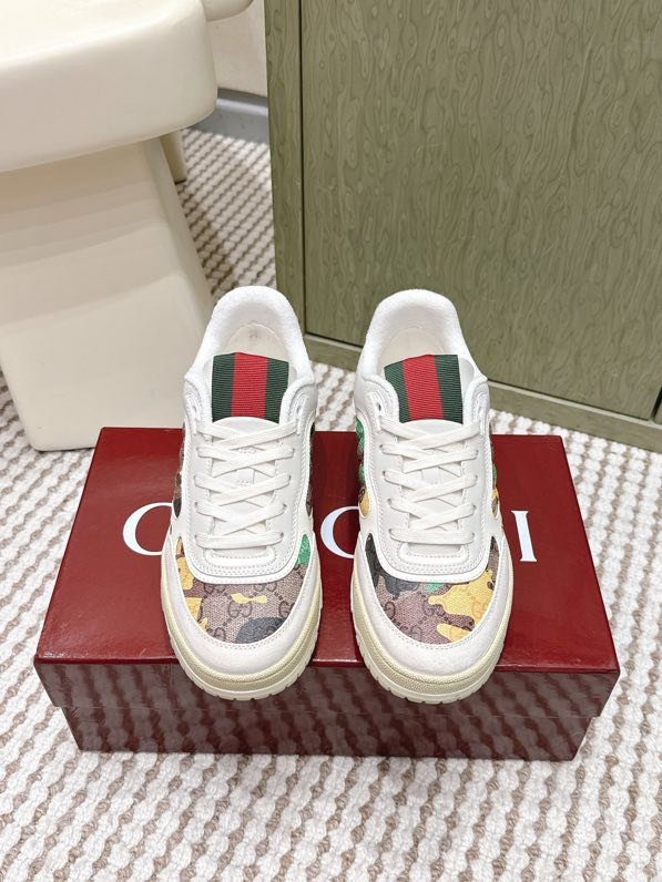 Кроссовки женские фото 3