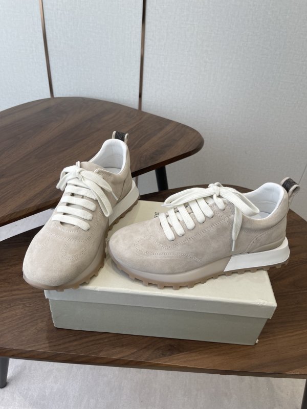 Кроссовки женские фото 3