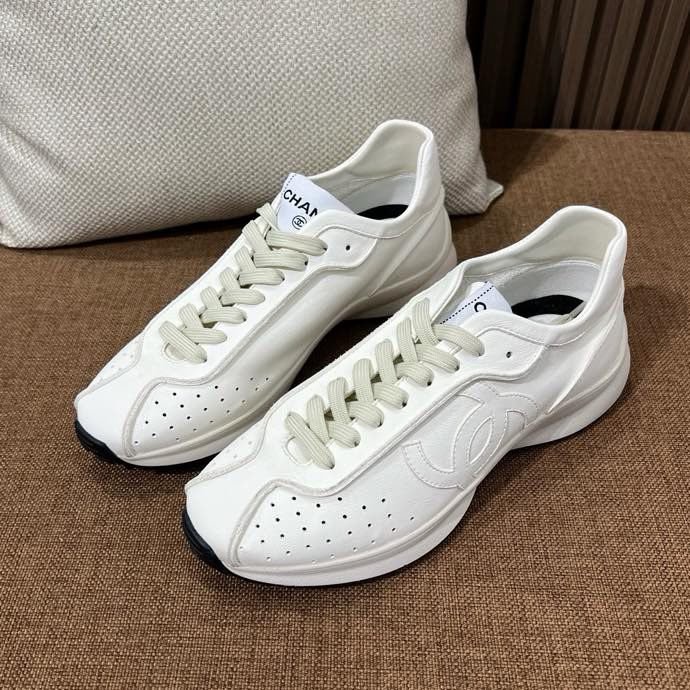 Кроссовки женские фото 3