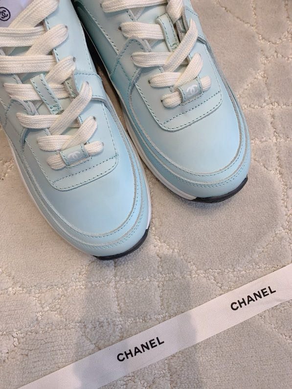 Кроссовки женские фото 4