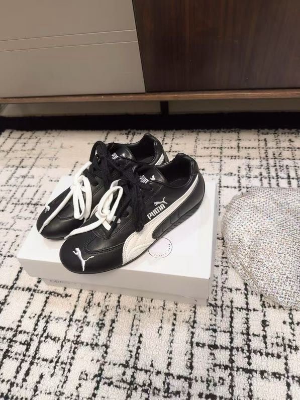 Кросівки жіночі фото 4