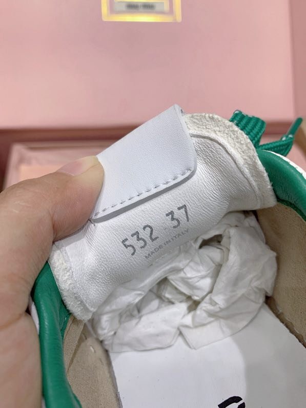 Кросівки жіночі фото 4