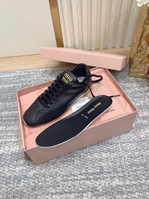 Кроссовки женские фото 4