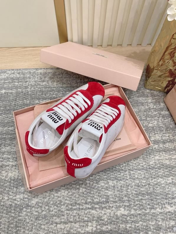 Кроссовки женские фото 4