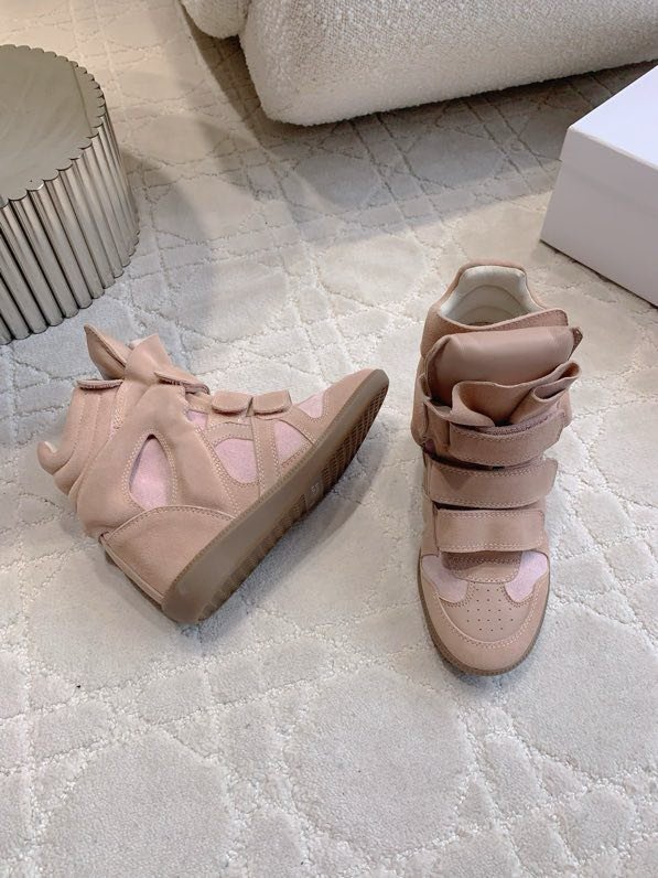 Кроссовки женские фото 4