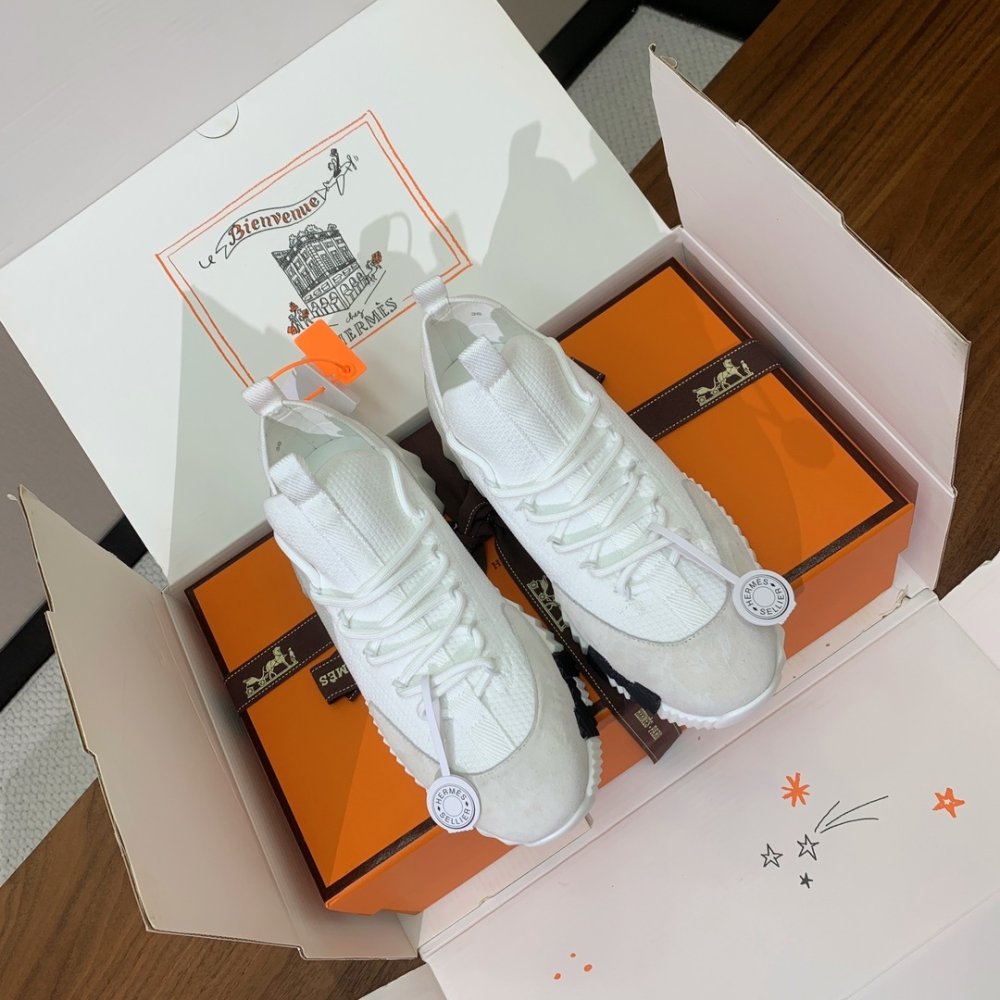 Кросівки жіночі фото 4