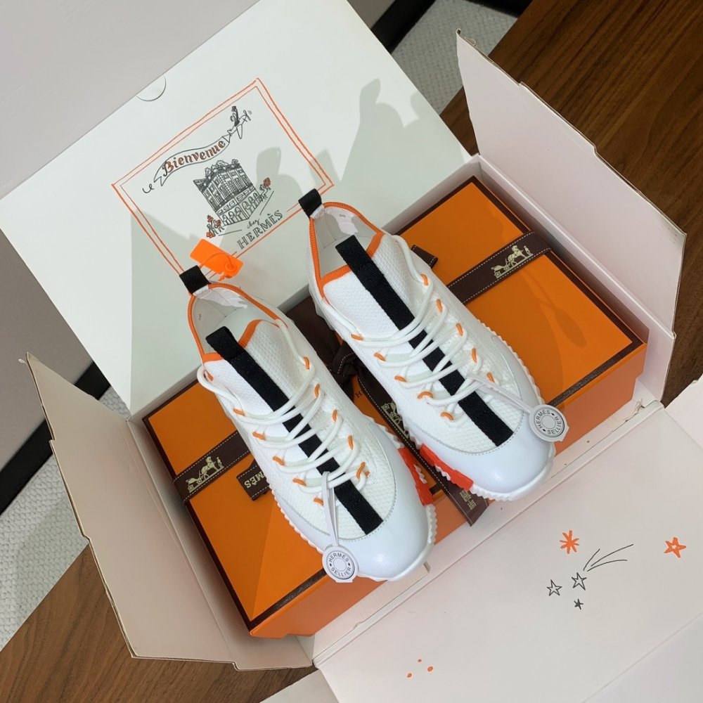 Кросівки жіночі фото 4