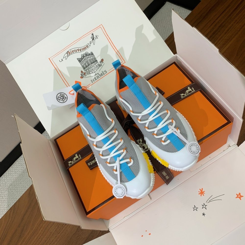 Кросівки жіночі фото 4