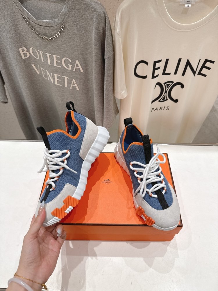 Кросівки жіночі фото 4