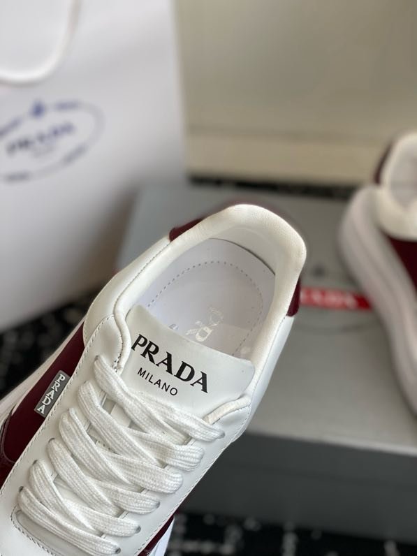 Кросівки жіночі фото 4