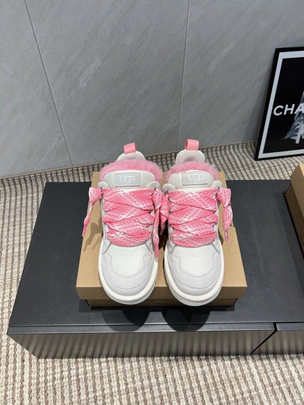 Кроссовки женские фото 4