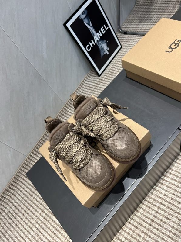 Кроссовки женские фото 4