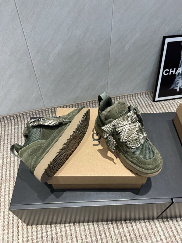 Кроссовки женские фото 4