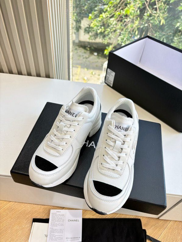 Кроссовки женские фото 4