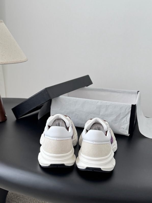 Кроссовки женские фото 4