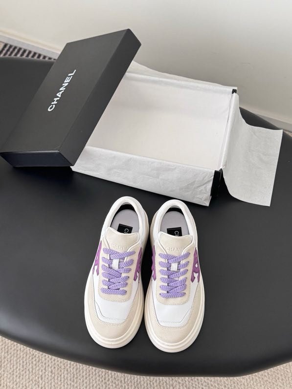 Кроссовки женские фото 4