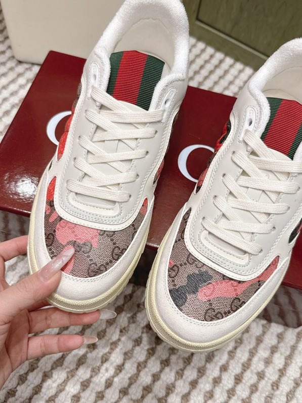 Кроссовки женские фото 4