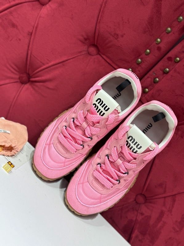 Кроссовки женские фото 4