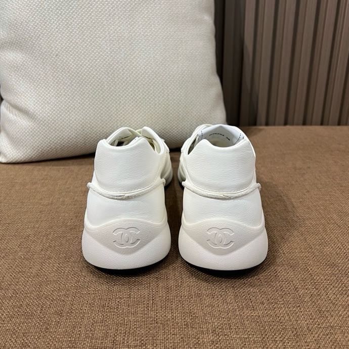 Кроссовки женские фото 4