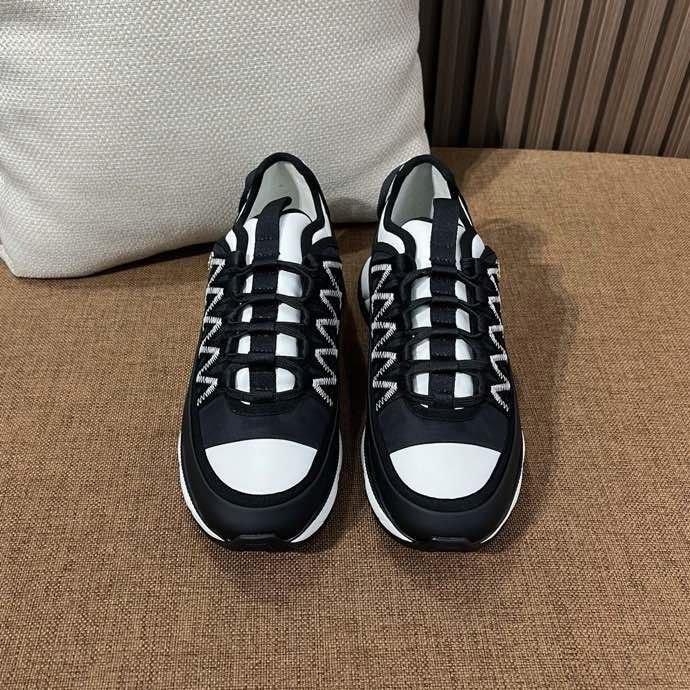 Кроссовки женские фото 4