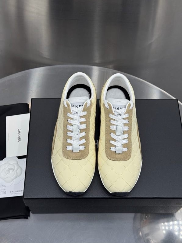 Кроссовки женские фото 4