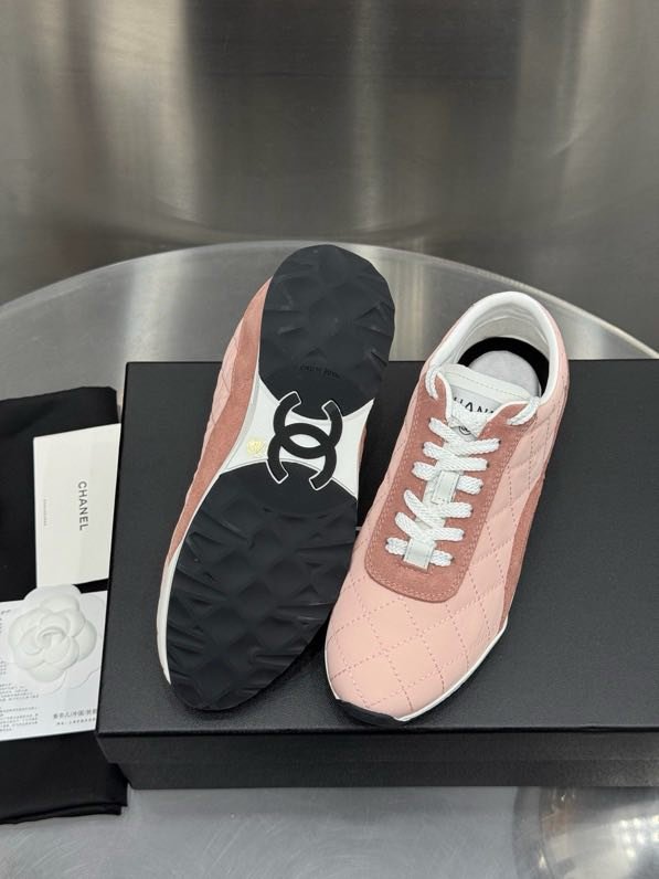 Кроссовки женские фото 4