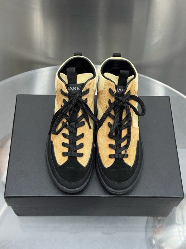 Кроссовки женские фото 4