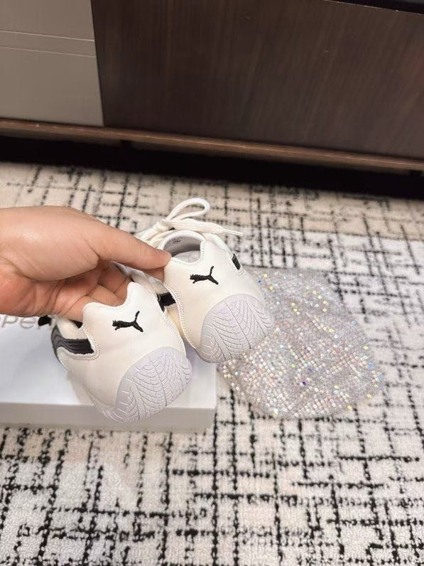 Кроссовки женские фото 5