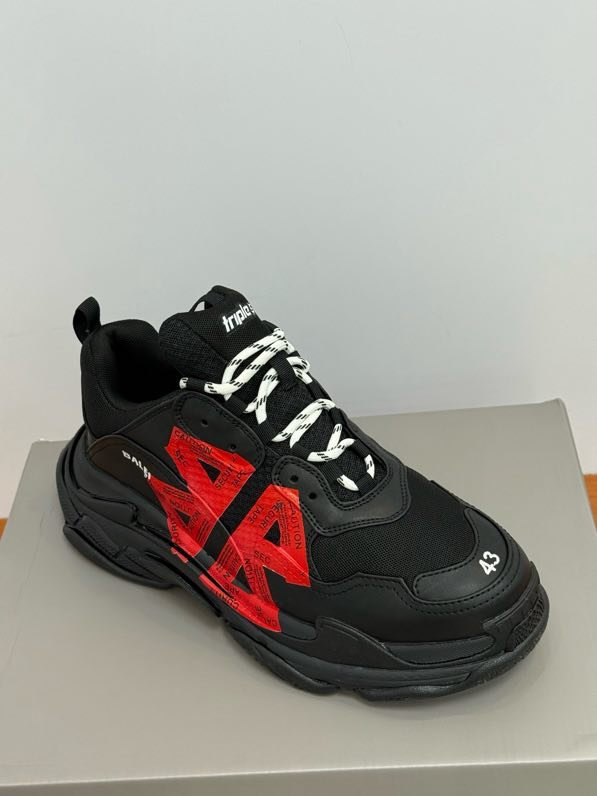 Кроссовки женские фото 5