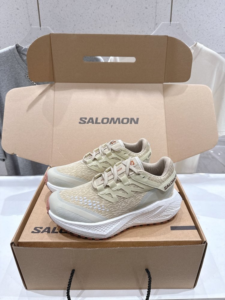 Кросівки жіночі фото 5